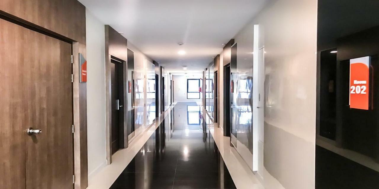 Fortune Hotel Buriram Buitenkant foto