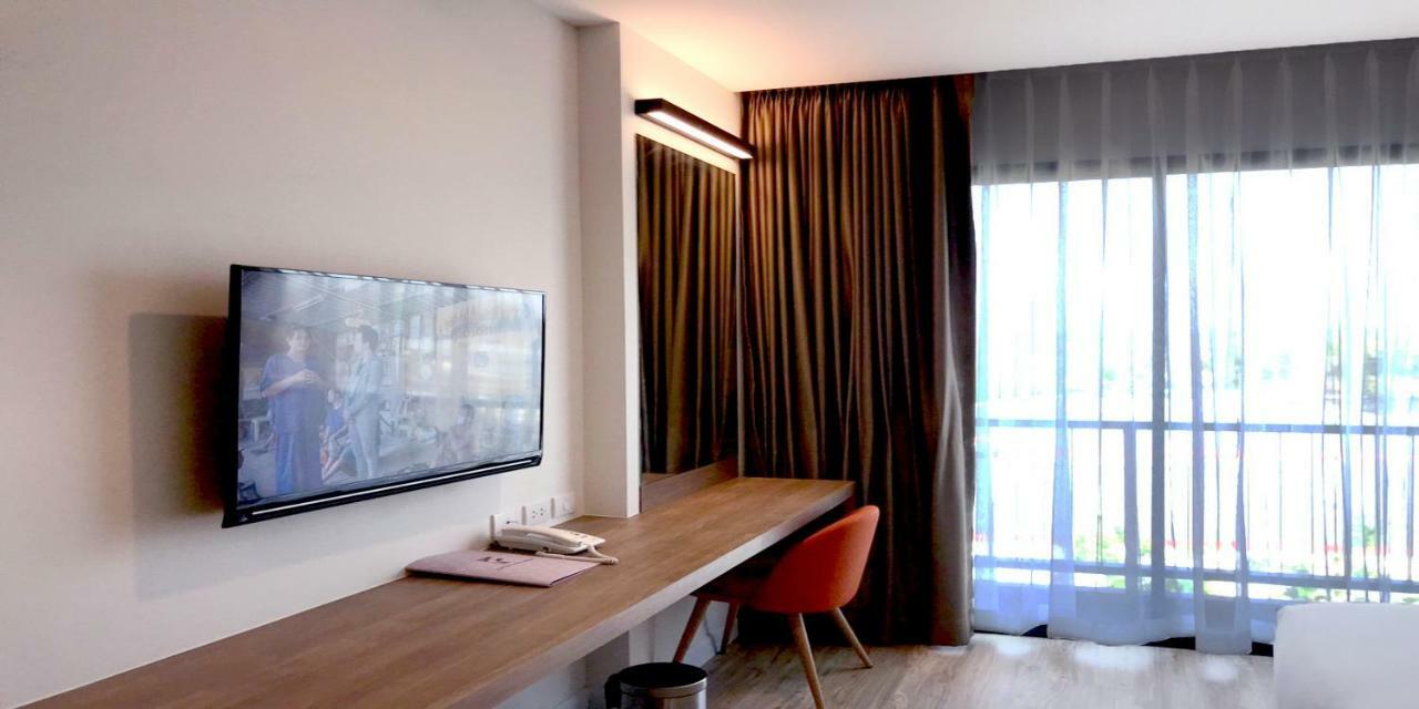 Fortune Hotel Buriram Buitenkant foto