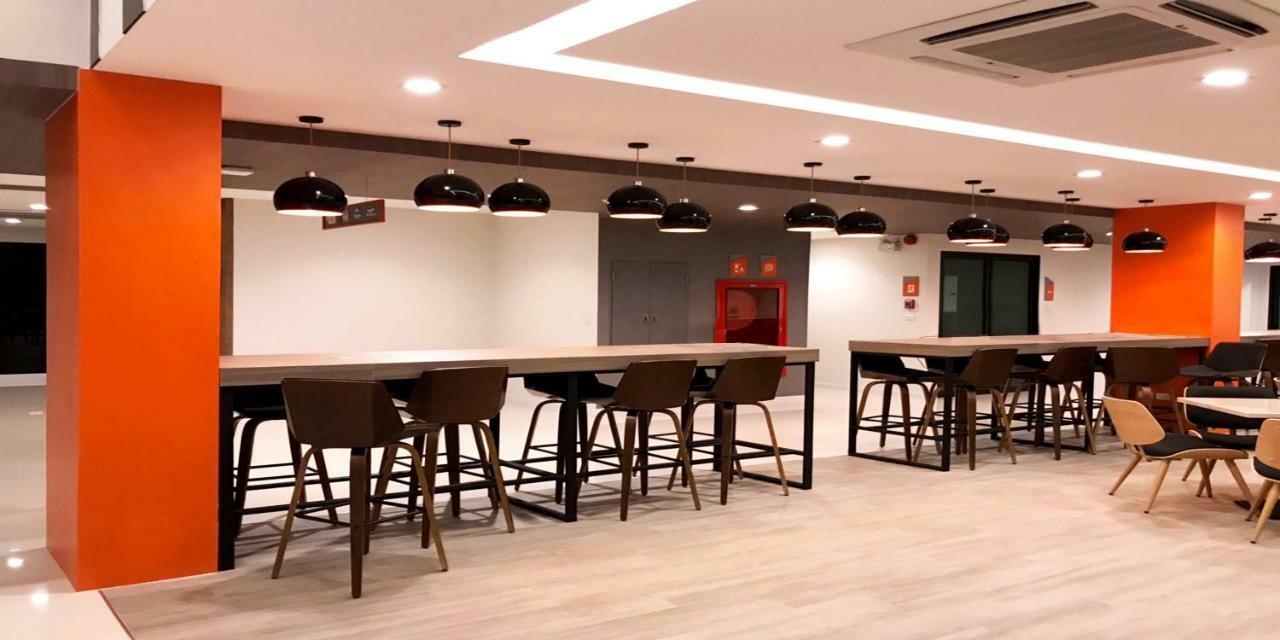 Fortune Hotel Buriram Buitenkant foto