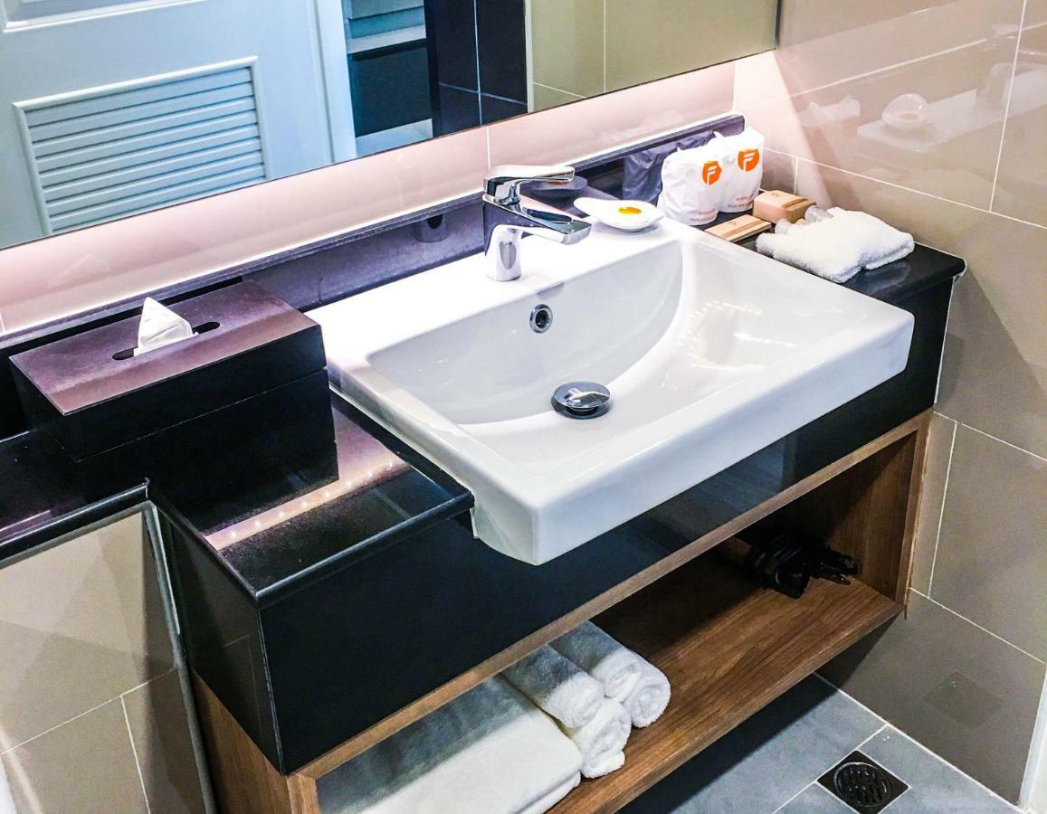 Fortune Hotel Buriram Buitenkant foto