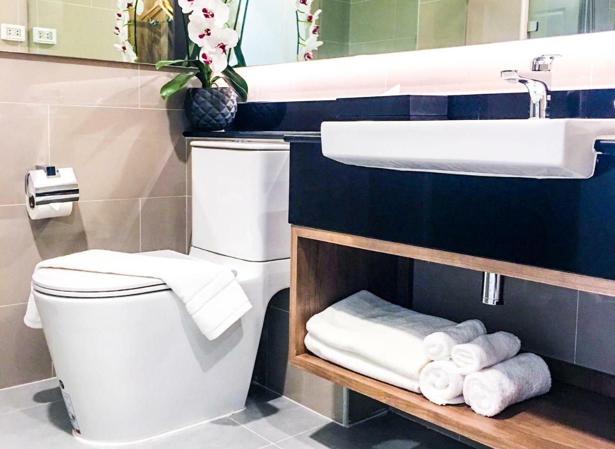 Fortune Hotel Buriram Buitenkant foto