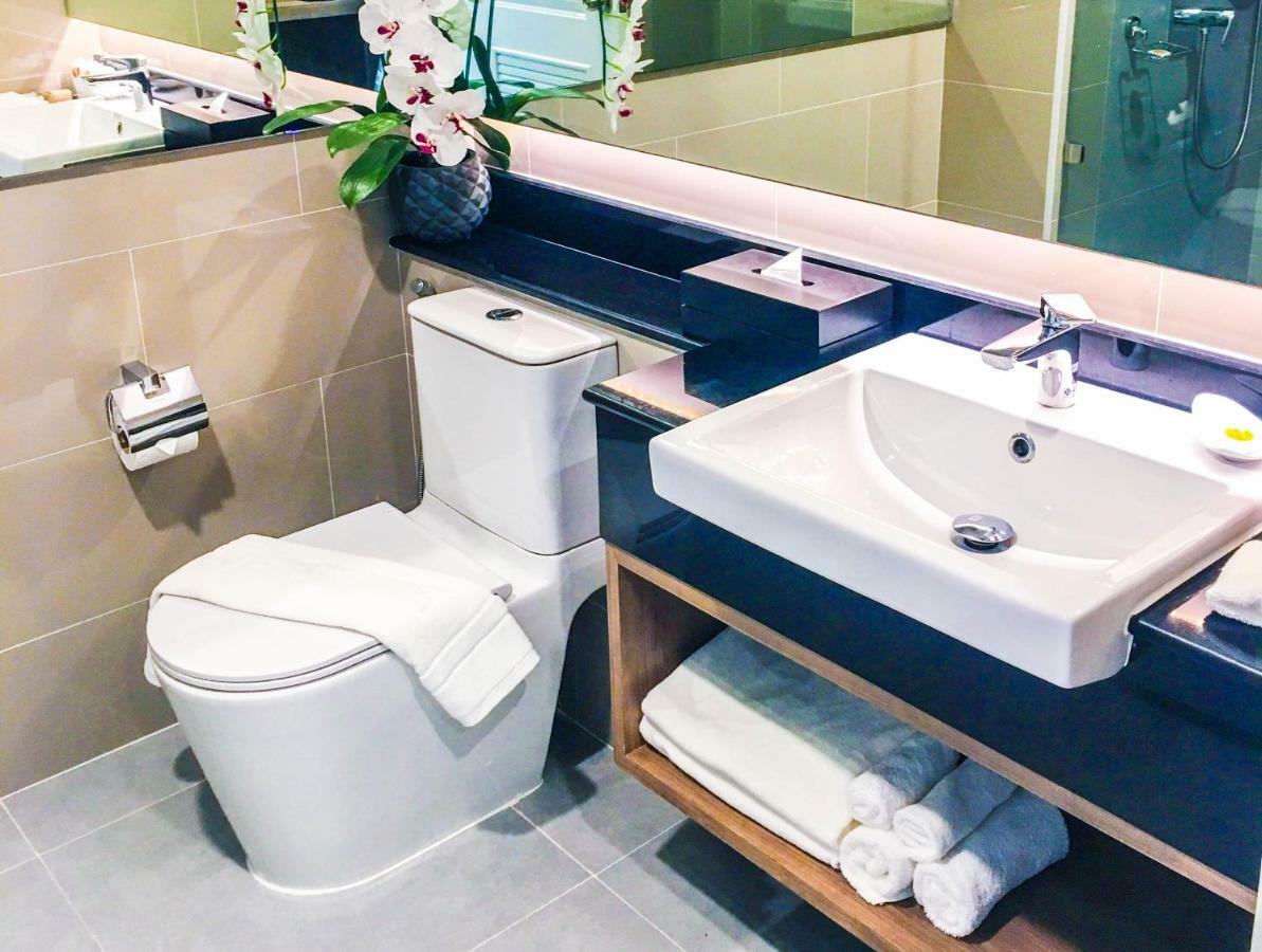 Fortune Hotel Buriram Buitenkant foto