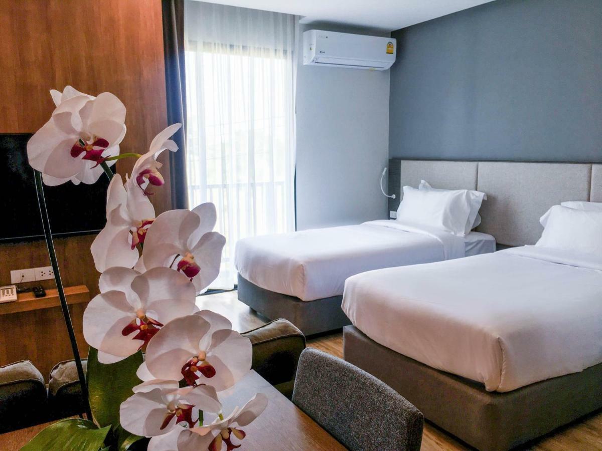 Fortune Hotel Buriram Buitenkant foto